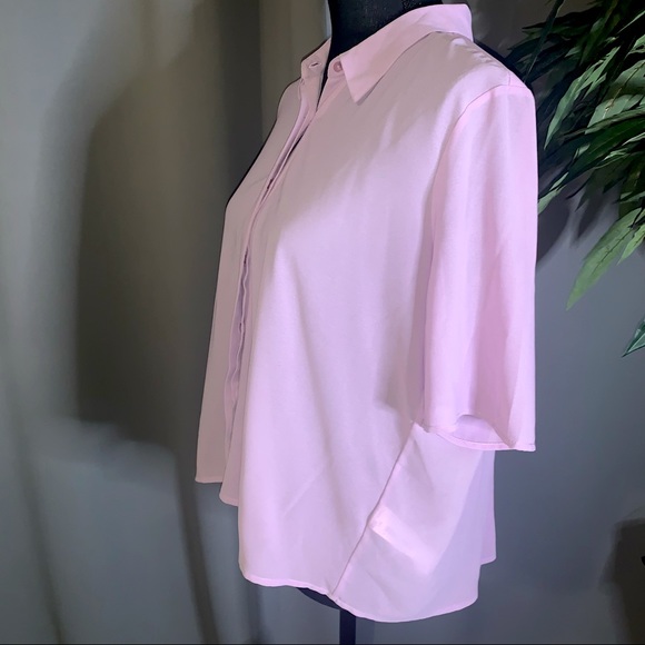 Forever 21 Lavender Hidden Button Blouse - Picture 3 of 5